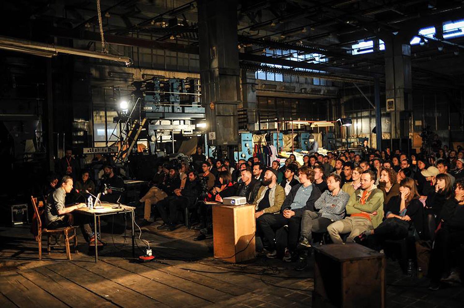 REDO_Design_Conference_Brian_Roettinger_in_Rilindja_Printing_House_2015